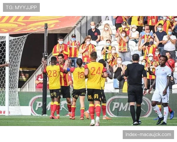 朗斯里尔轮番挑战巴黎法甲竞争格局商业影响